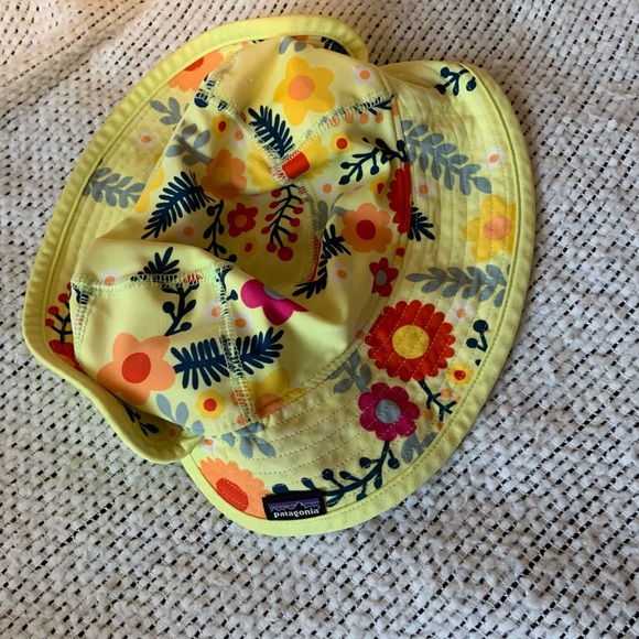 Patagonia Other - Patagonia yellow floral print little girls sun hat